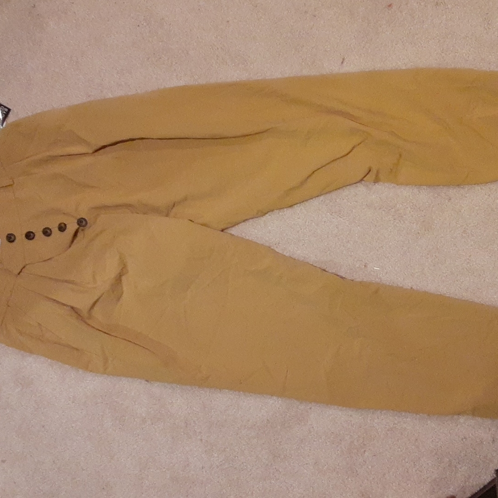 Yellow irregular button pants